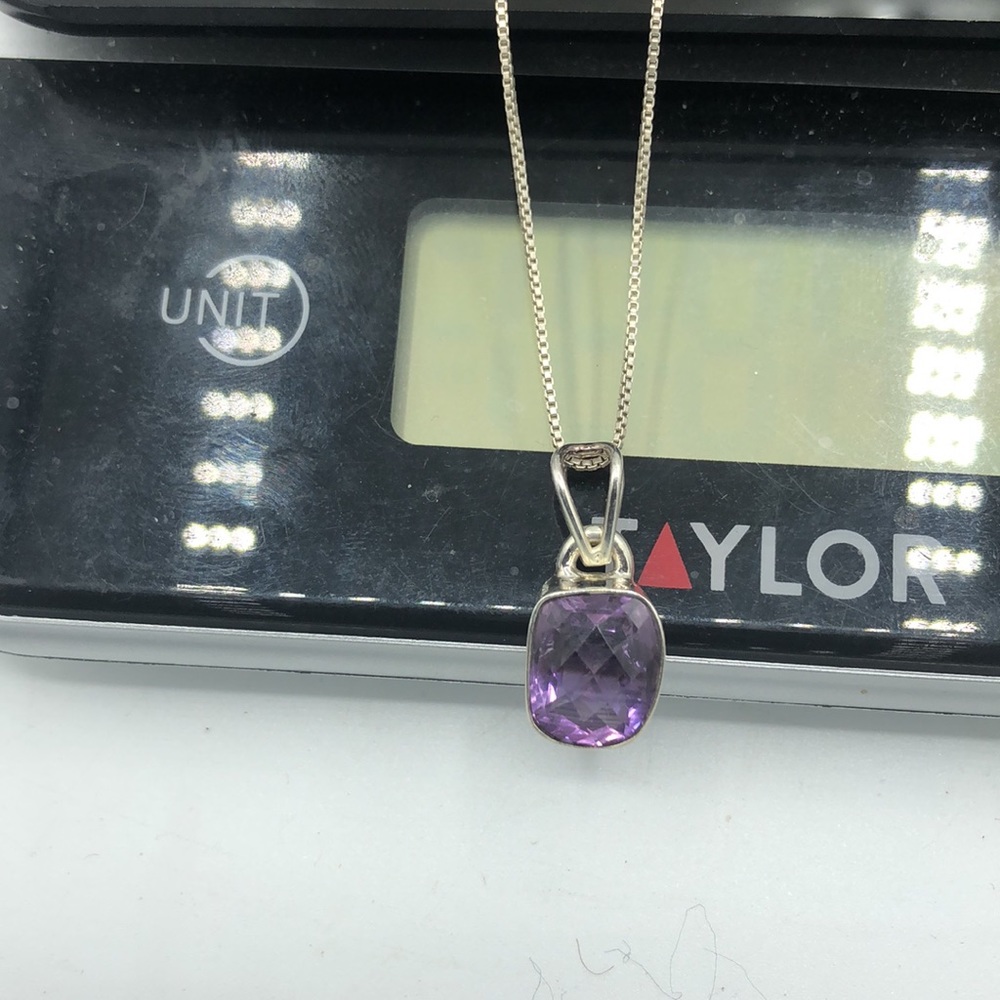 925 Amethyst Pendant & 18" Sterling Silver Chain